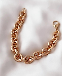 Çizik halka bileklik